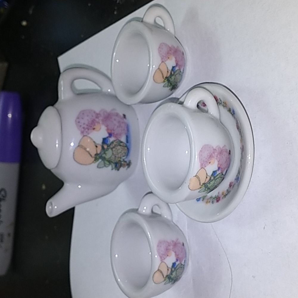 Part of ( precious moments) tea set
